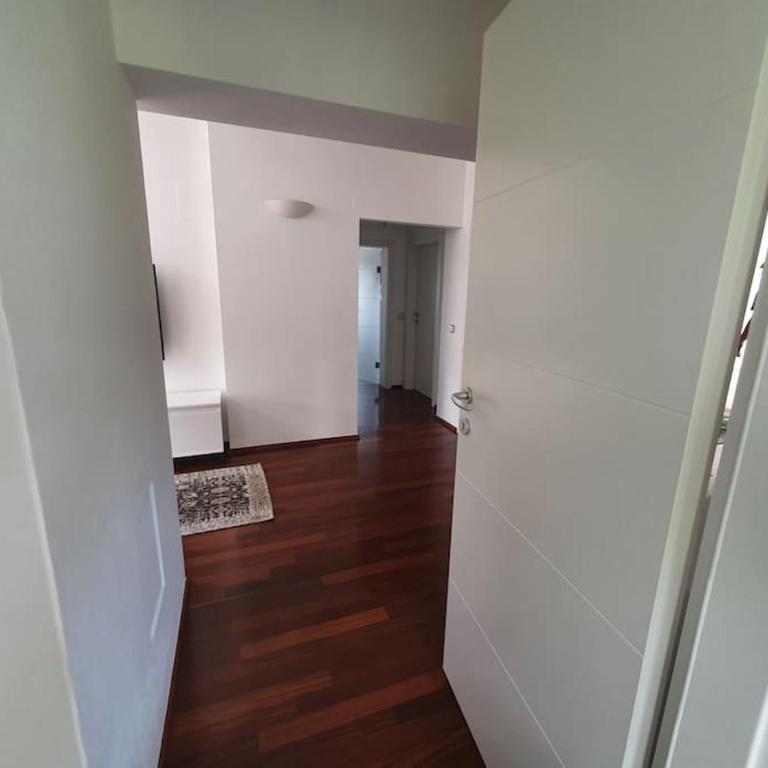 Exklusive Ferienwohnung LAKEVIEW in Bestlage Mattsee, beschattbare Dachterrasse mit Panoramablick über den See - Apartment mit 2 Schlafzimmern - 12