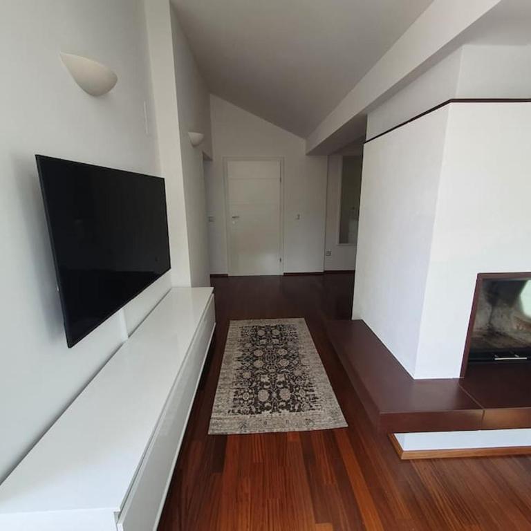 Exklusive Ferienwohnung LAKEVIEW in Bestlage Mattsee, beschattbare Dachterrasse mit Panoramablick über den See - Apartment mit 2 Schlafzimmern - 6