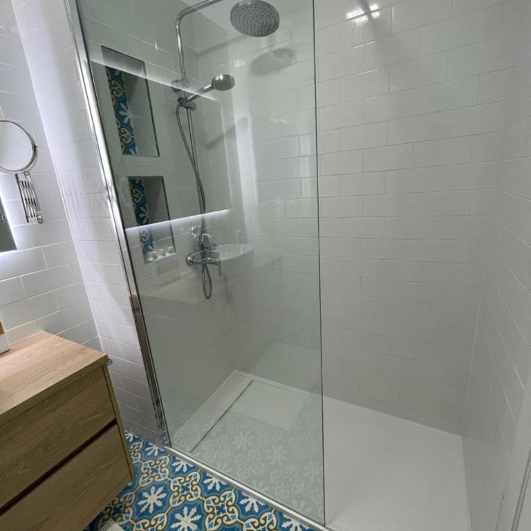EPIS - large luxury apartment with sea view - Deluxe Apartment - 26