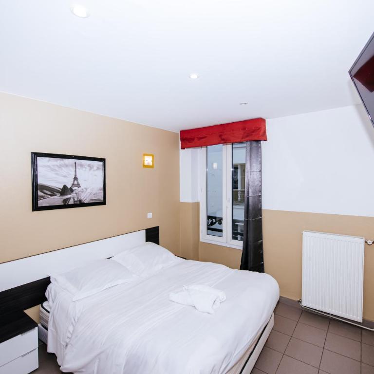Hotel De La Poste - Chambre Double Standard - 18