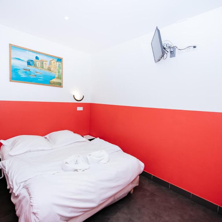Hotel De La Poste - Chambre Double Standard - 10