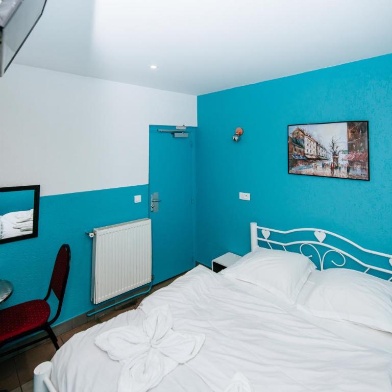 Hotel De La Poste - Chambre Double Standard - 24