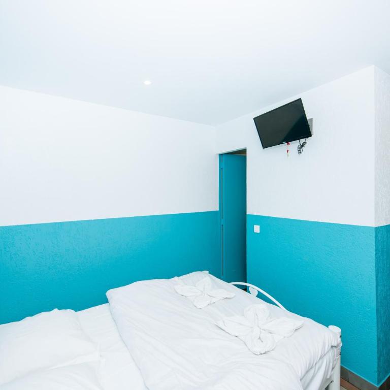 Hotel De La Poste - Chambre Double Standard - 25