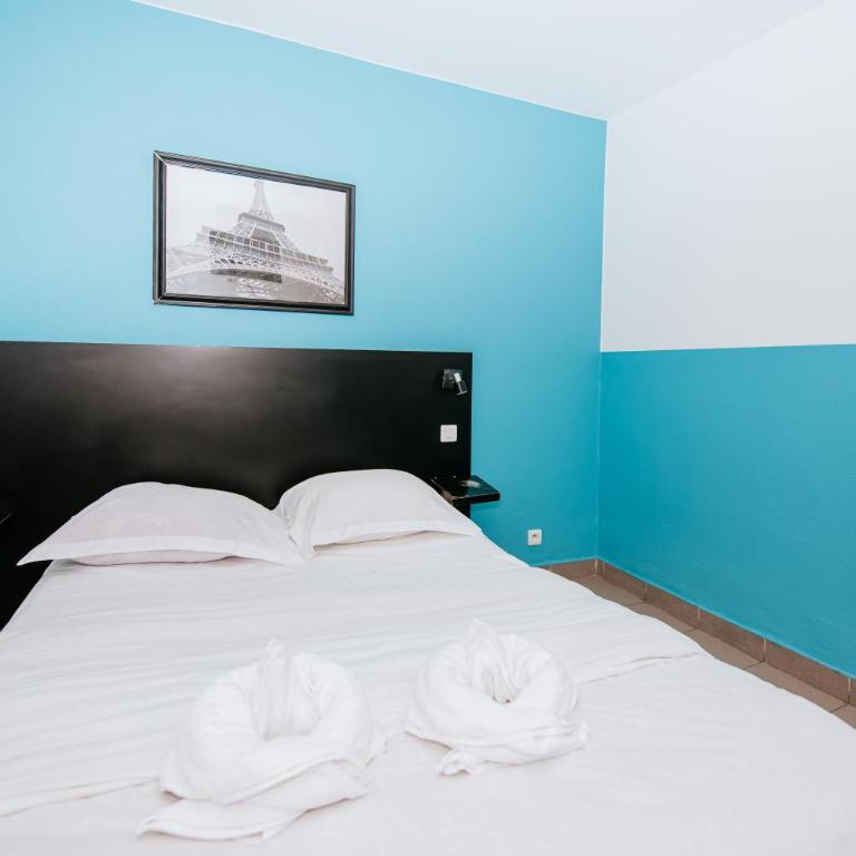Hotel De La Poste - Chambre Double Standard avec Salle de Bains Commune - 11