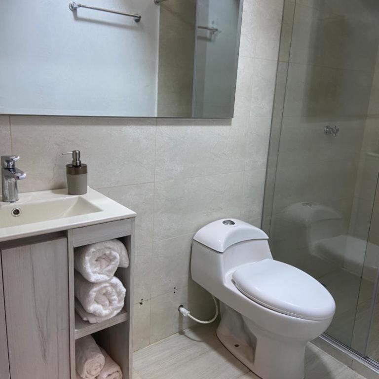 Apartamento los Angeles 2 - Standard Queen Room - 8