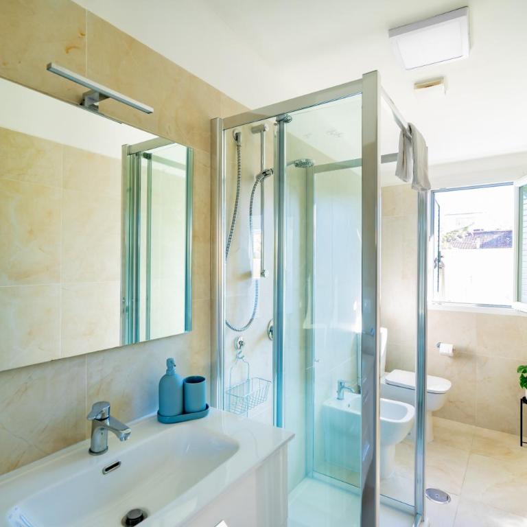 +61 - Sea View Apartment - Appartamento con Vista Mare - 21
