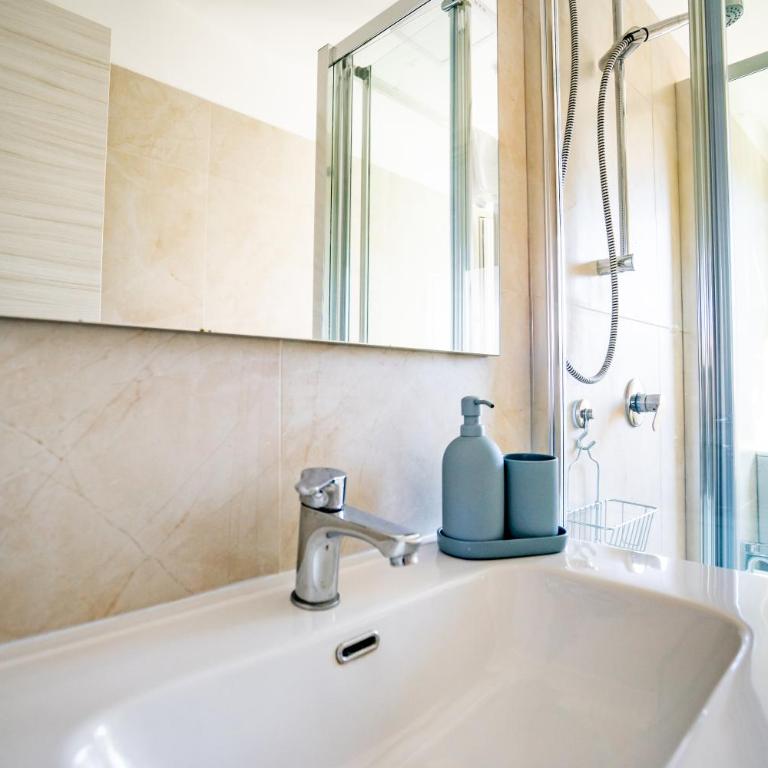+61 - Sea View Apartment - Appartamento con Vista Mare - 26