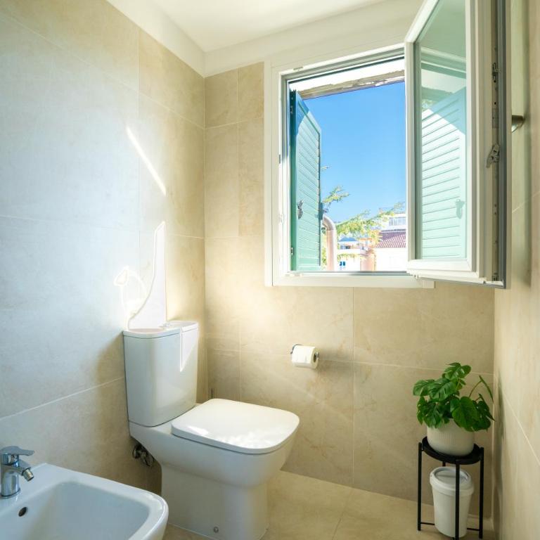 +61 - Sea View Apartment - Appartamento con Vista Mare - 22