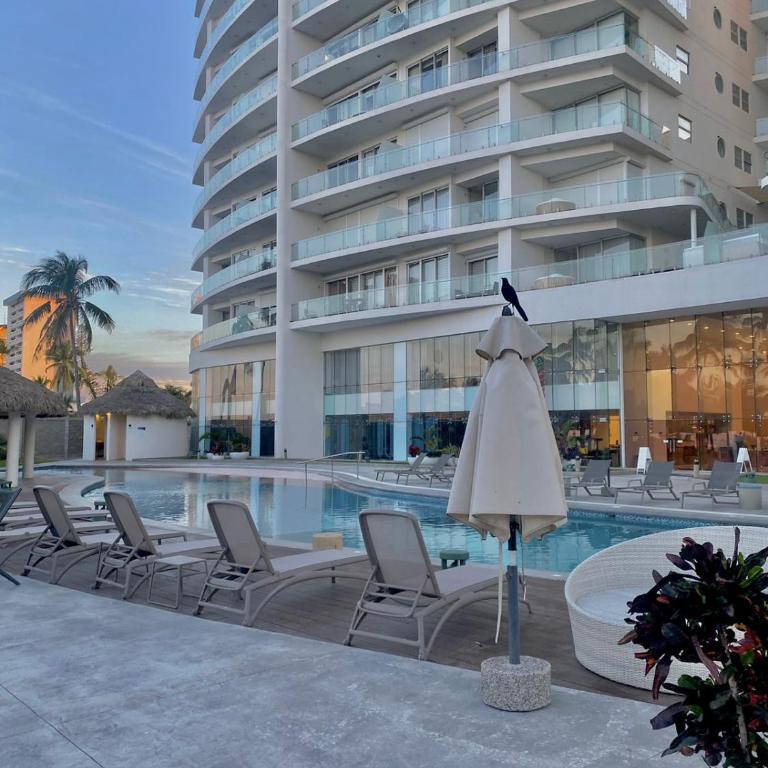 Camino al Mar Apartment Gold with Amazing View of the Ocean, Beach and Swimming Pool, 3 Rooms - Three-Bedroom Apartment - 9