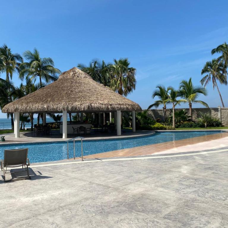 Camino al Mar Apartment Gold with Amazing View of the Ocean, Beach and Swimming Pool, 3 Rooms - Three-Bedroom Apartment - 14