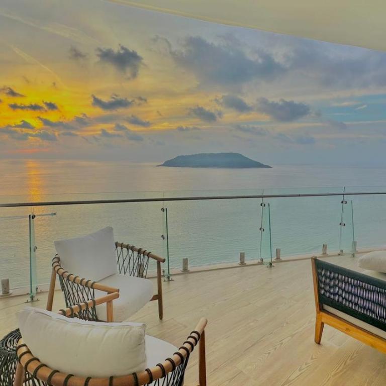 Camino al Mar Apartment Gold with Amazing View of the Ocean, Beach and Swimming Pool, 3 Rooms - Three-Bedroom Apartment - 17