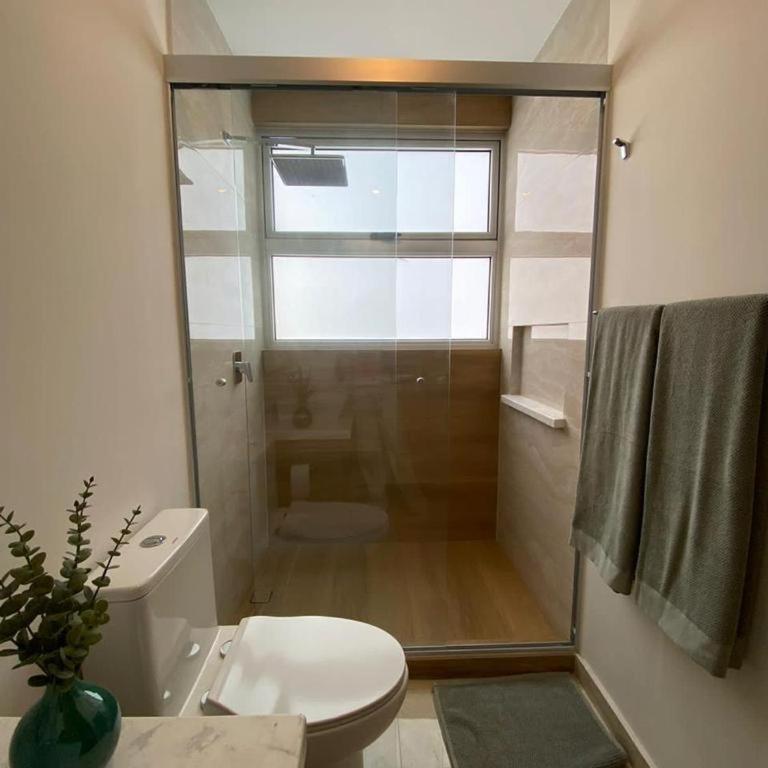 Camino al Mar Apartment Gold with Amazing View of the Ocean, Beach and Swimming Pool, 3 Rooms - Three-Bedroom Apartment - 35