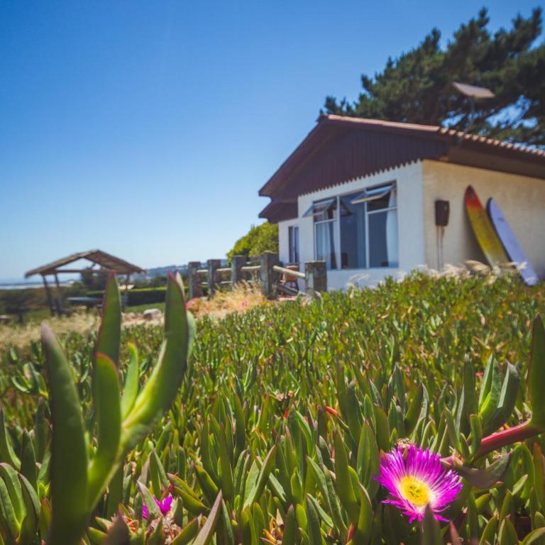 The Red Roof House WiFi - Two-Bedroom House - 22