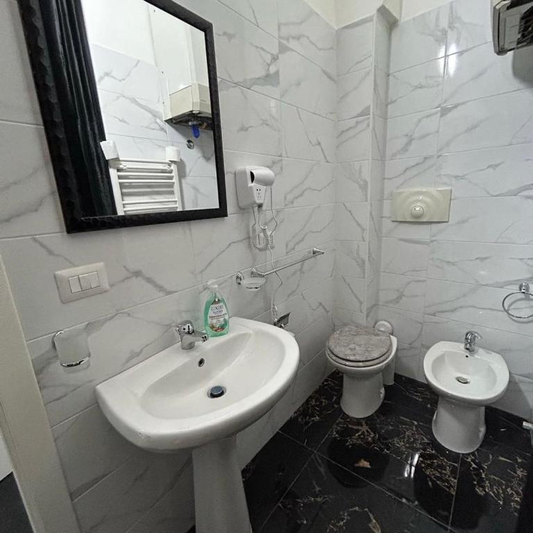 Valentino luxury suites - Suite Familiare Deluxe - 16