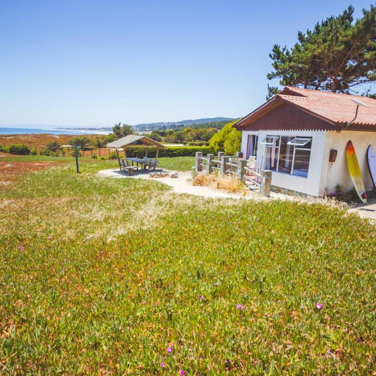The Red Roof House WiFi - Two-Bedroom House - 29