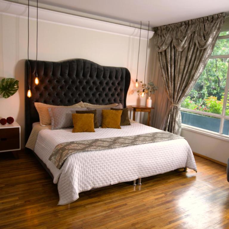 Morada Luna Condesa - Double Room with Balcony - 21