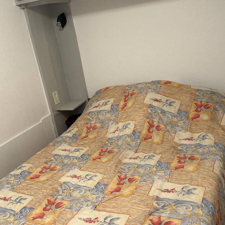 Studio avec Parking, WIFI et Animaux Acceptés à Balaruc-les-Bains - FR-1-680-36 - Appartement - 2