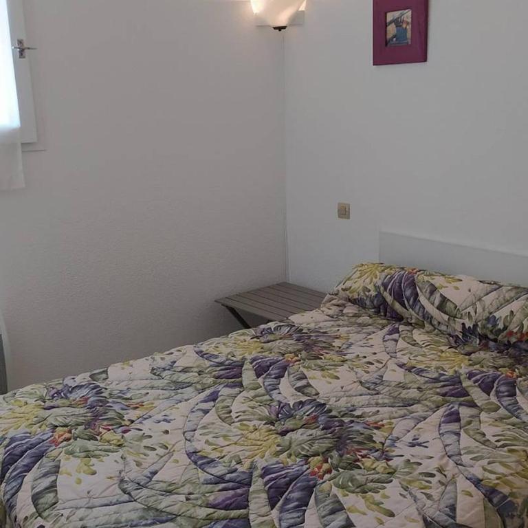 Appartement F2 avec loggia fermée et cuisine équipée, proche des thermes de Balaruc-les-Bains - FR-1-680-39 - Apartment - 2