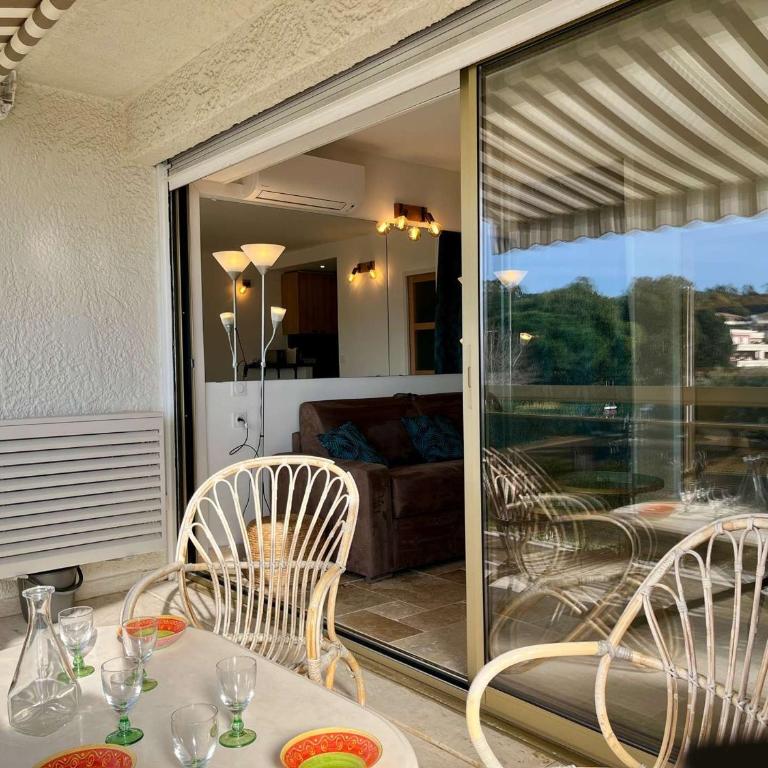 Studio moderne avec parking et climatisation à Cavalaire-sur-Mer - FR-1-226B-187 - Apartamento - 2