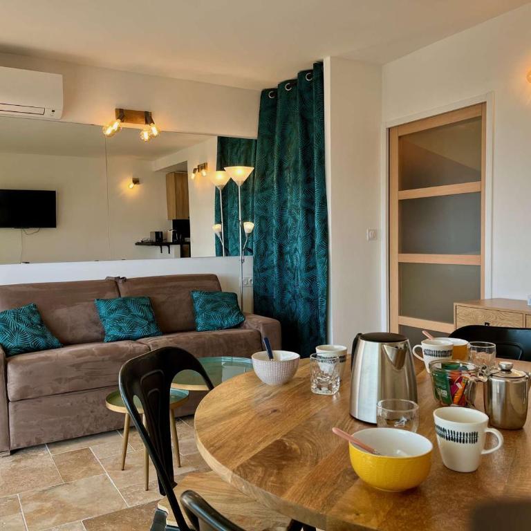 Studio moderne avec parking et climatisation à Cavalaire-sur-Mer - FR-1-226B-187 - Apartamento - 3