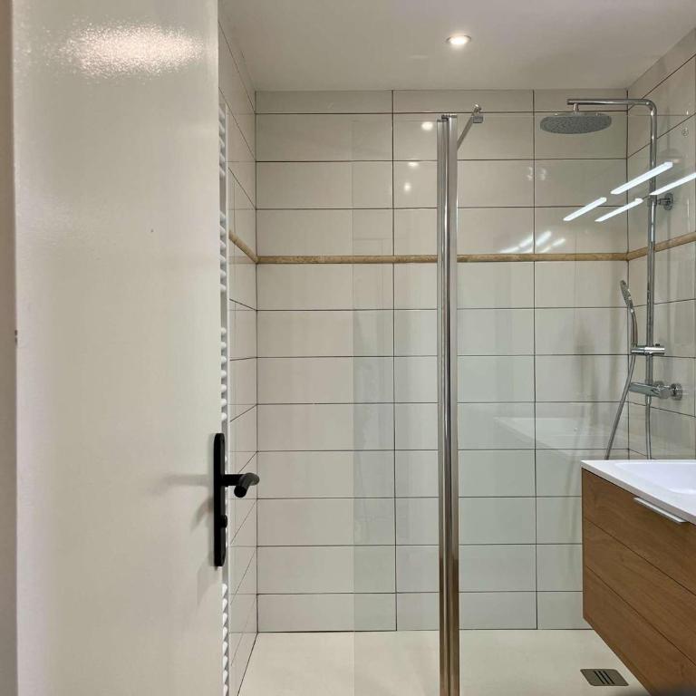 Studio moderne avec parking et climatisation à Cavalaire-sur-Mer - FR-1-226B-187 - Apartamento - 13