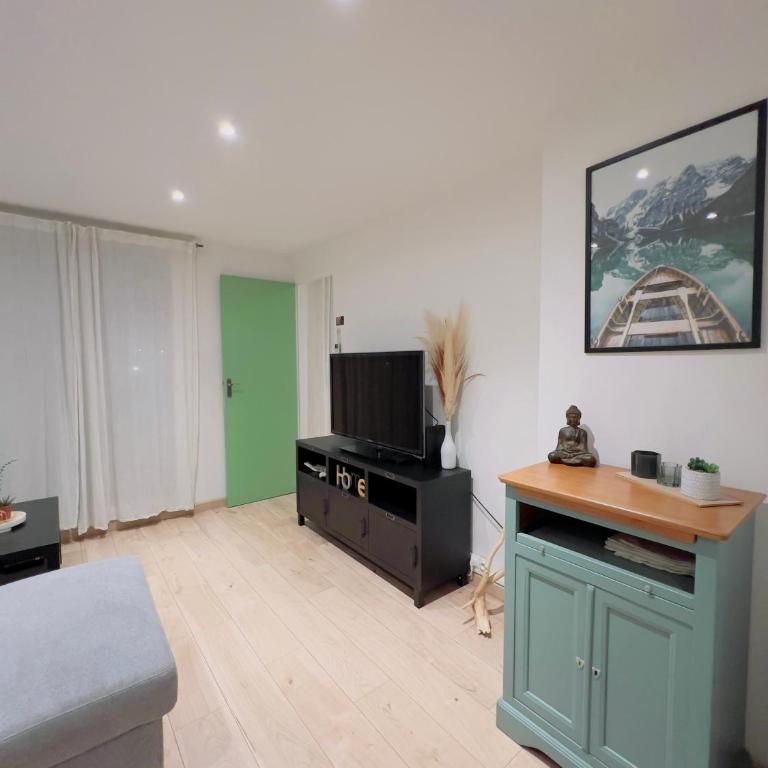 Superbe T3 séjour Marseille Clim 2 balcons Timone - Appartement 2 Chambres - 4