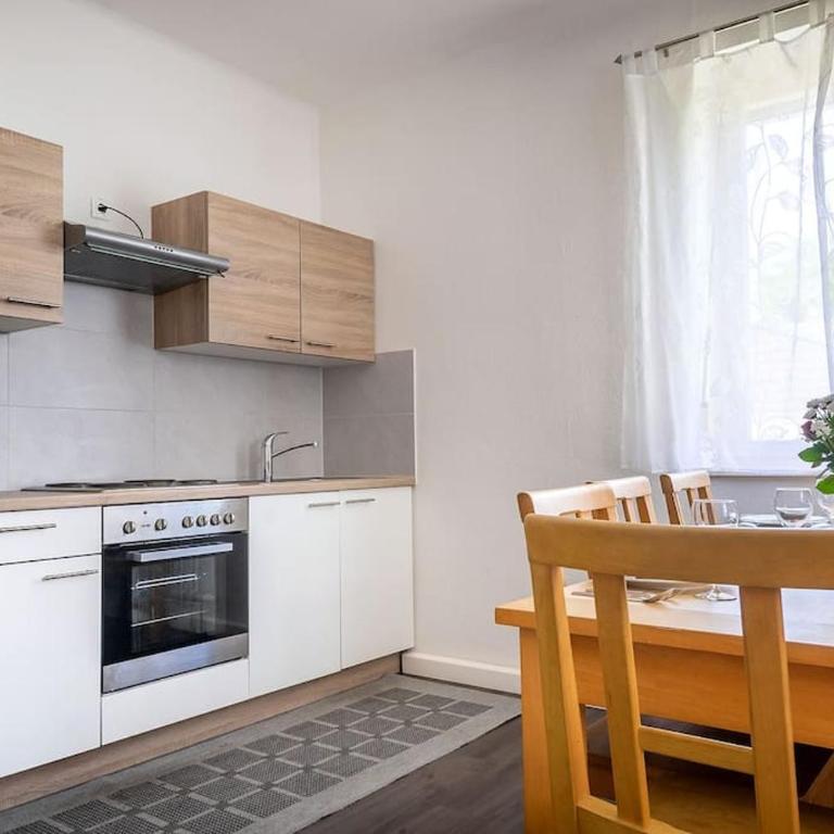 Alpen-Hostel Apartment Mittelstation Süd mit Motorradvermietung - Apartment mit 2 Schlafzimmern - 13