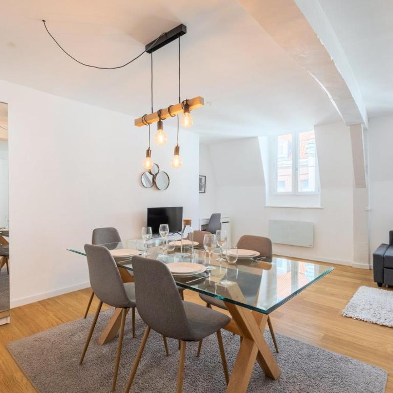 Apartment in the heart of Old Lille - One-Bedroom Apartment - 3