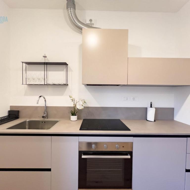 Economo B1 Tirabora Short Rent - Appartamento Monolocale - 9