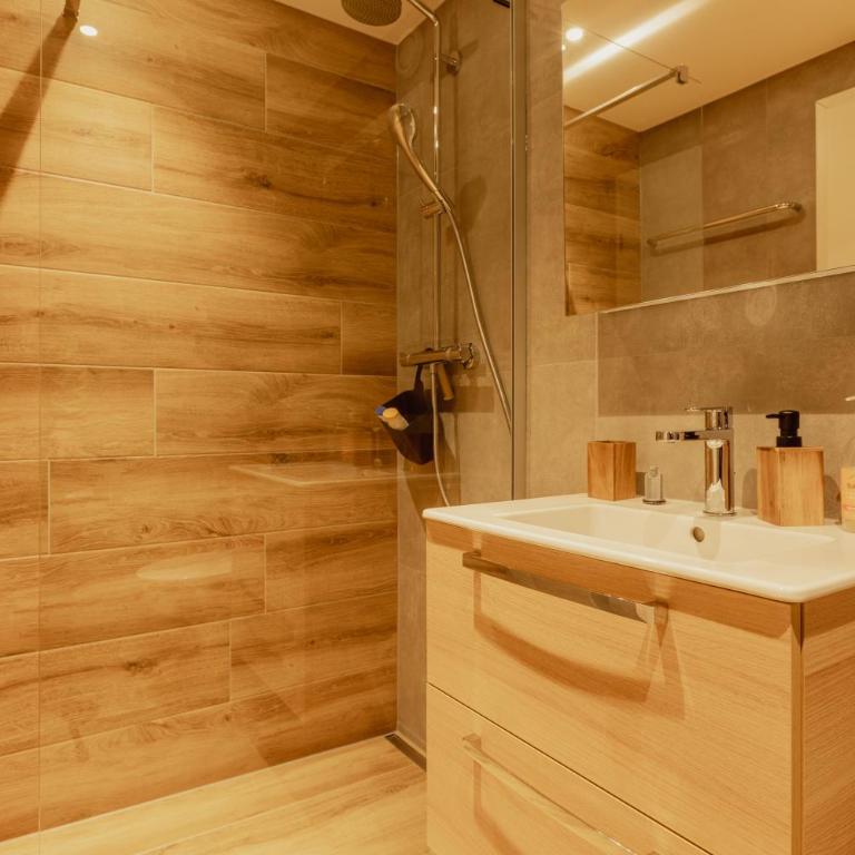 Charmant studio avec une vue imprenable - Apartment mit 1 Schlafzimmer - 18