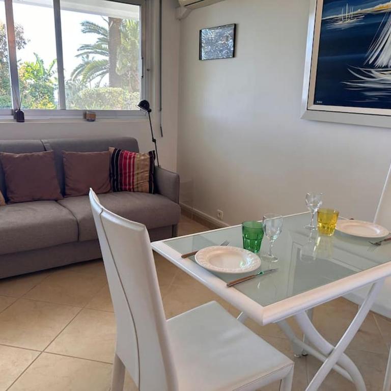 Studio golfe-juan piscine plage privée tennis - Appartement 1 Chambre - 6