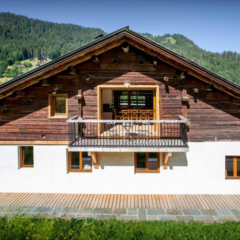 Chalet Backflip - OVO Network - Chalet - 28