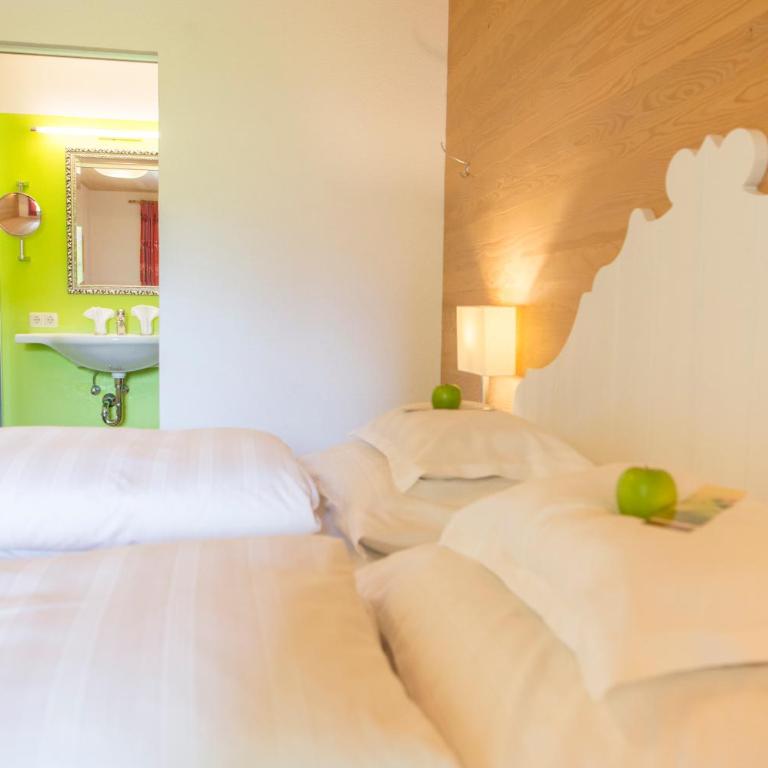 Hotel Stäfeli - Zimmer mit Queensize-Bett - 1