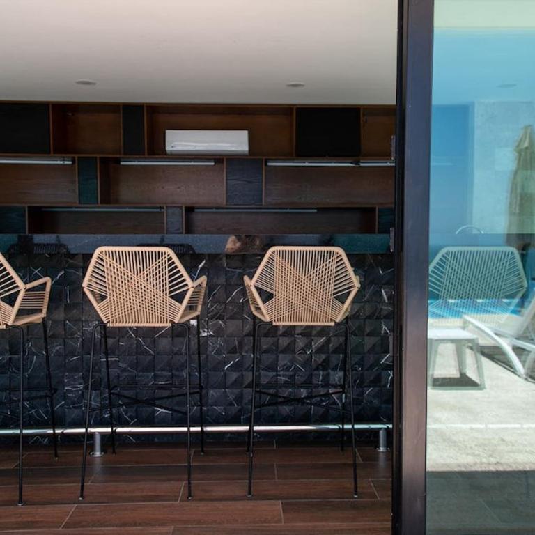 Terraza con Vista al Mar, BBQ y Piscina - Two-Bedroom Apartment - 31