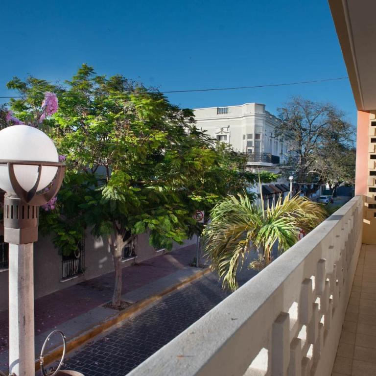 Cozy Apt. w/ Private Balcony & Great Lighting- Romanita 1 - One-Bedroom Apartment - 7