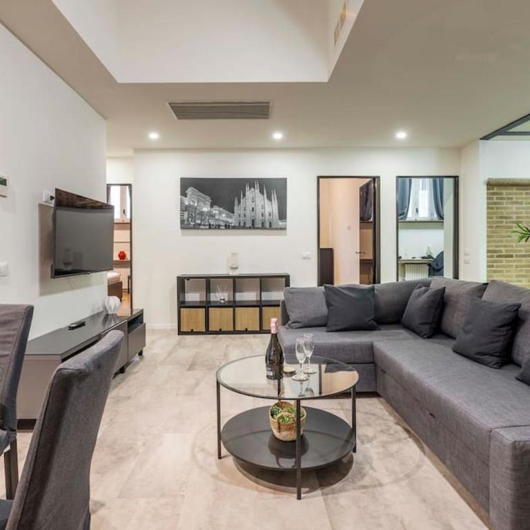 Comfortable 3 Bedrooms Apartment few steps from Duomo - Appartamento con 3 Camere da Letto - 1