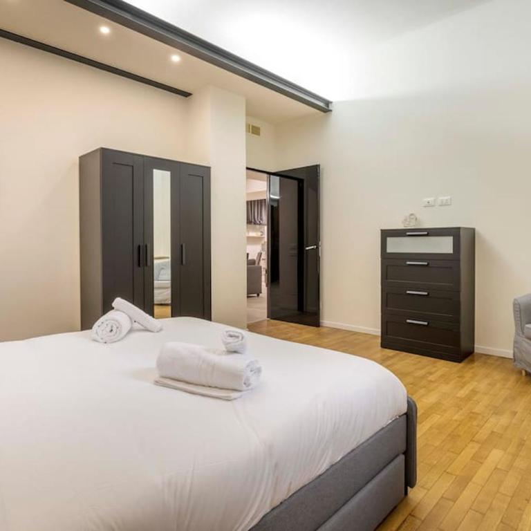 Comfortable 3 Bedrooms Apartment few steps from Duomo - Appartamento con 3 Camere da Letto - 9