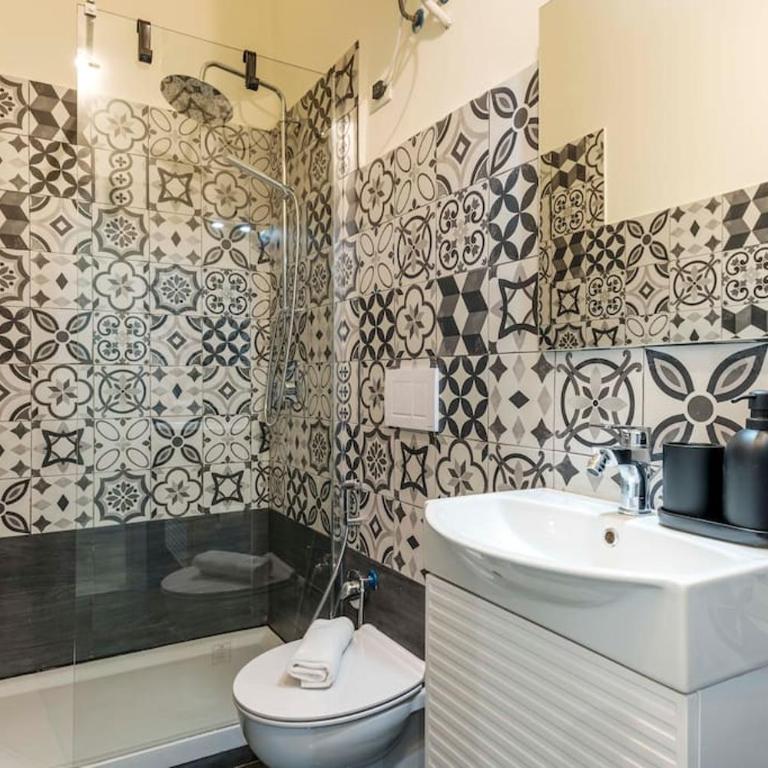 Comfortable 3 Bedrooms Apartment few steps from Duomo - Appartamento con 3 Camere da Letto - 14