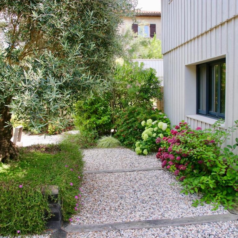 Stunning high standard Villa, heated Pool +aircon - Villa avec Piscine Privée - 33