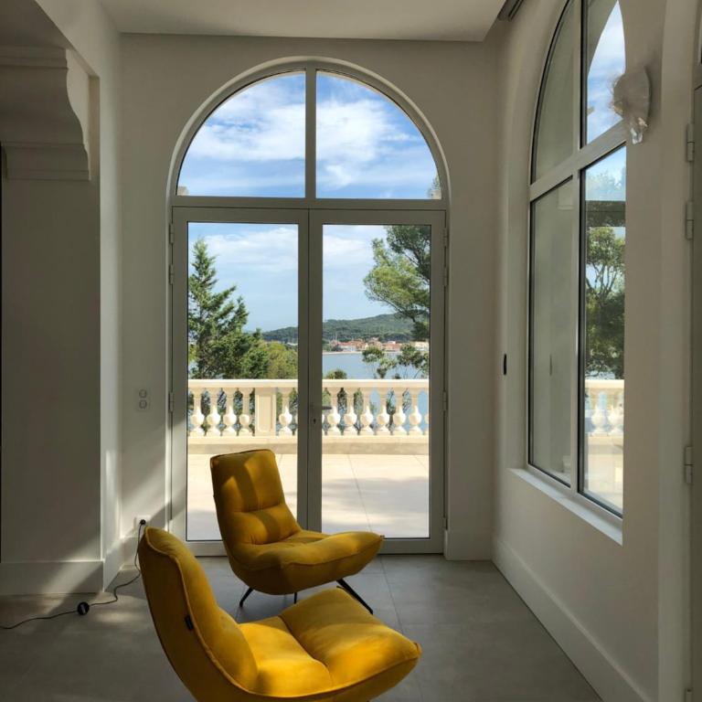 Maison de Maître avec piscine en front de mer - Villa - 26