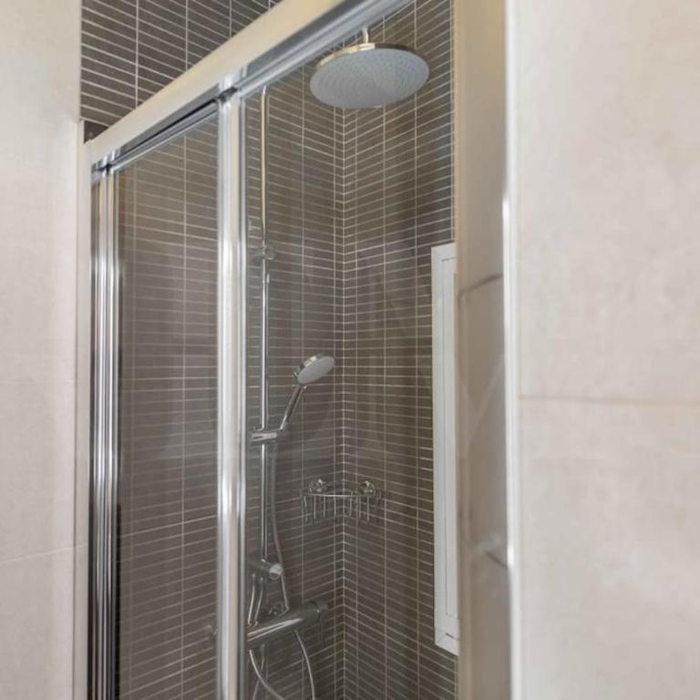 Central & authentic apartment with balcony by REMS - Apartamento de 2 dormitorios - 10