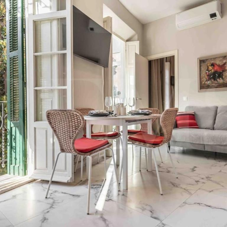 Central & authentic apartment with balcony by REMS - Apartamento de 2 dormitorios - 14