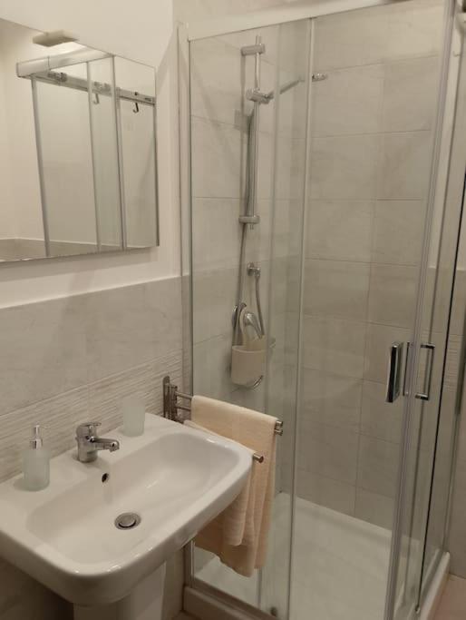 Appartamento centro storico(Nina's house stazione) - Two-Bedroom House - 10