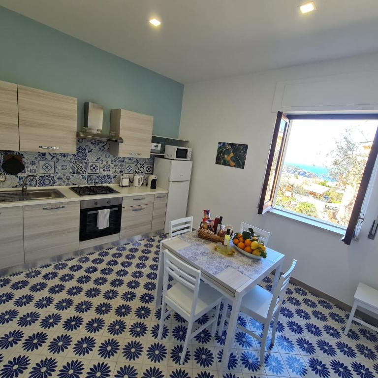 CASA BETANIA DA PEPPE - Two-Bedroom House - 17