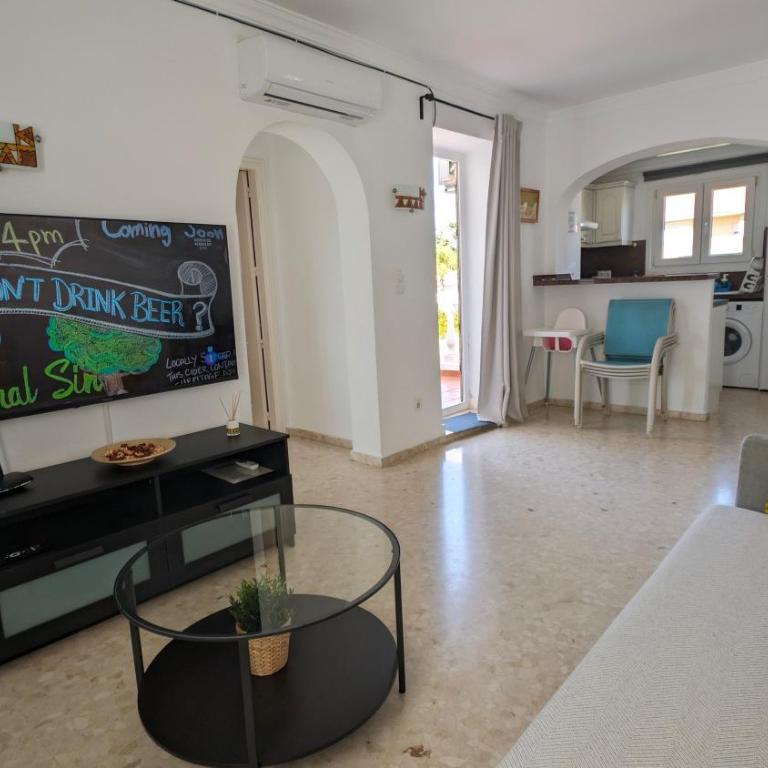 Family Beach Club Sevilla II - Apartamento con vistas al jardín - 2