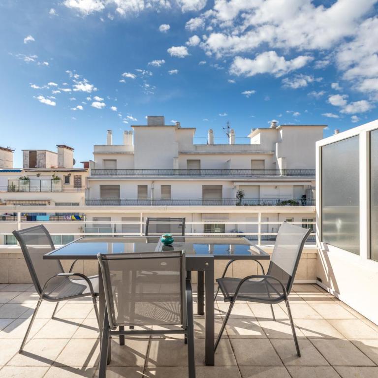 Juan Les Pins ENTRE CIEL ET MER , dernier étage avec terrasse - Apartment with Terrace - 7