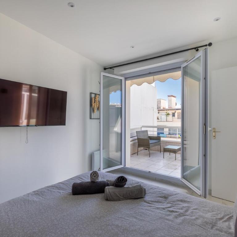 Juan Les Pins ENTRE CIEL ET MER , dernier étage avec terrasse - Apartment with Terrace - 1
