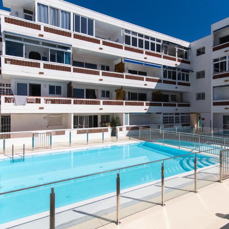 Home2Book Stylish Tropical Apt Terrace & Pool - Two-Bedroom Apartment - 5