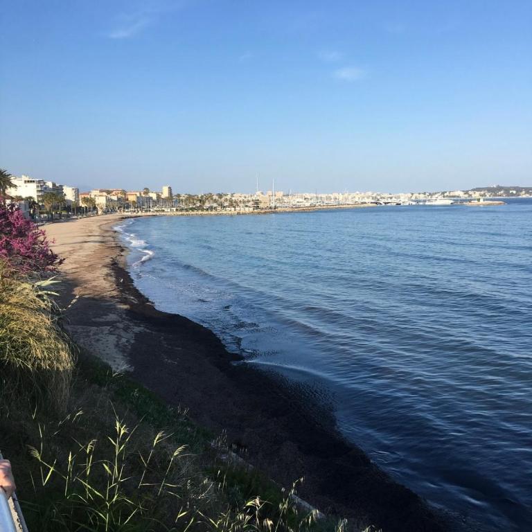Charmant T2 à 500 m des plages - Appartement 1 Chambre - 12