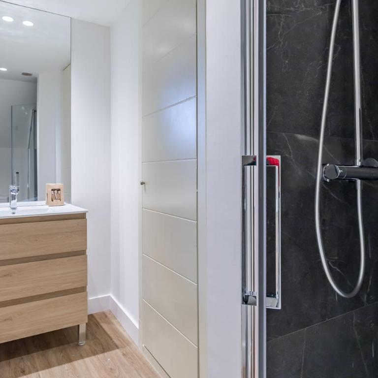 Caterina Cuatro Torres - Apartamento con terraza - 2
